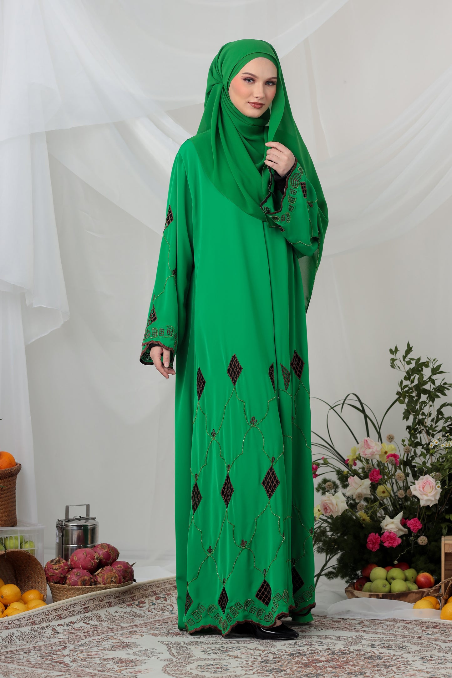 NASREEN ABAYA GREEN