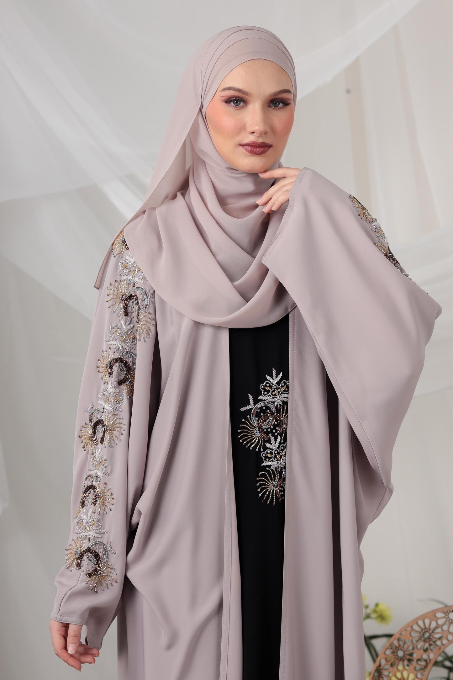 RUH ABAYA BLACK GREY