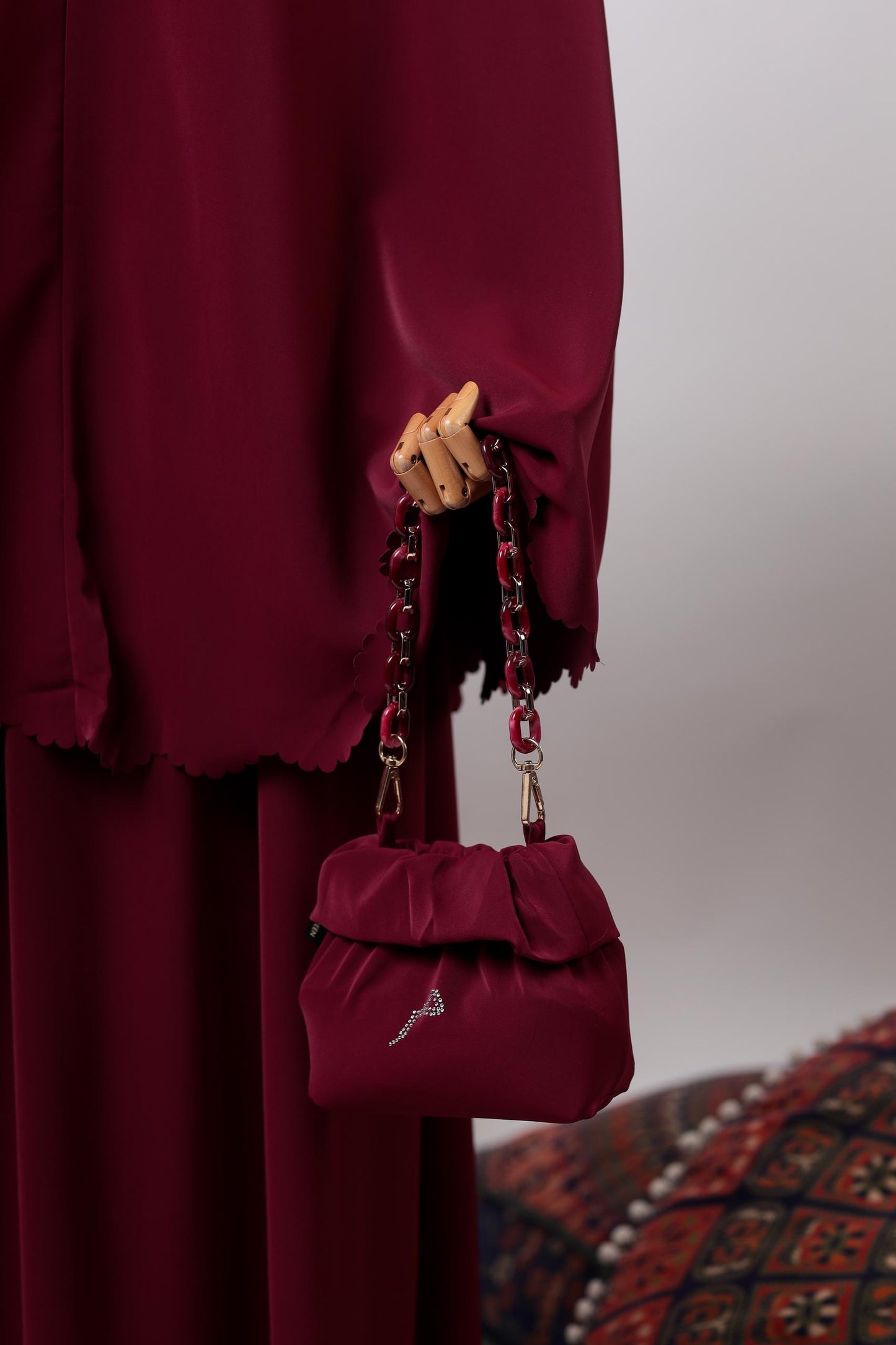 TELEKUNG RAUDAH MAROON