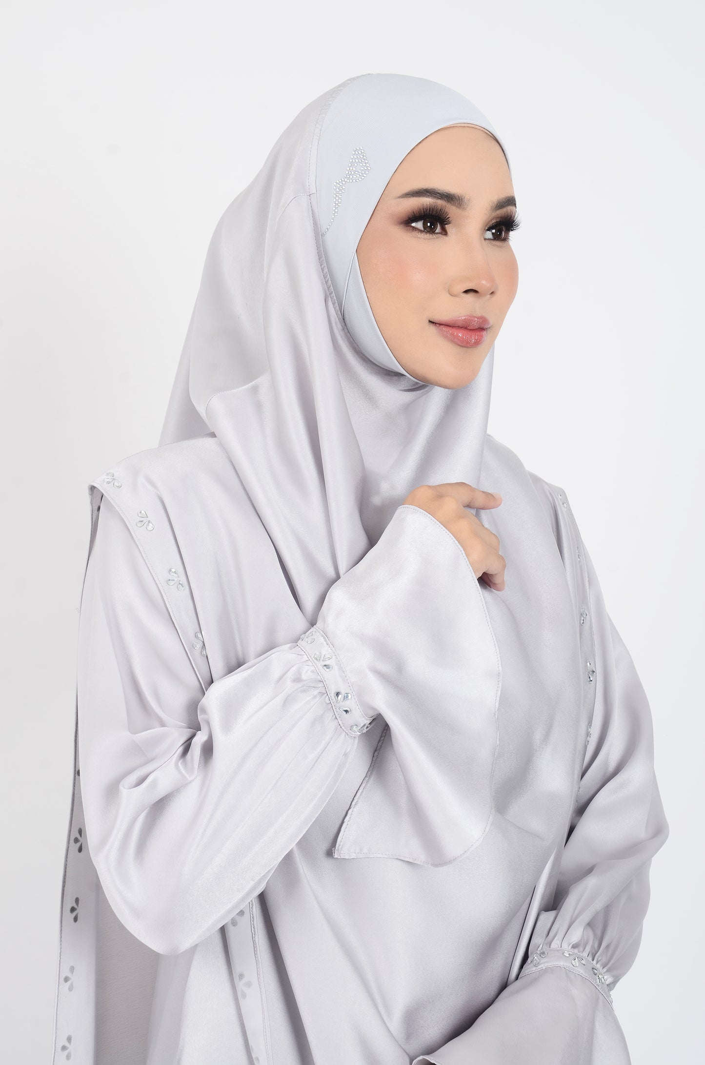 JUBAH NAJEEHA - LIGHT GREY